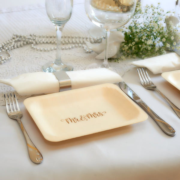"Mr. and Mrs." Disposable Plates (7.5" x 5.5", 50-Pack)